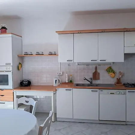 펜션 Marko Monterosso, Comfy With A Friendly Host 츠르베니 브르흐